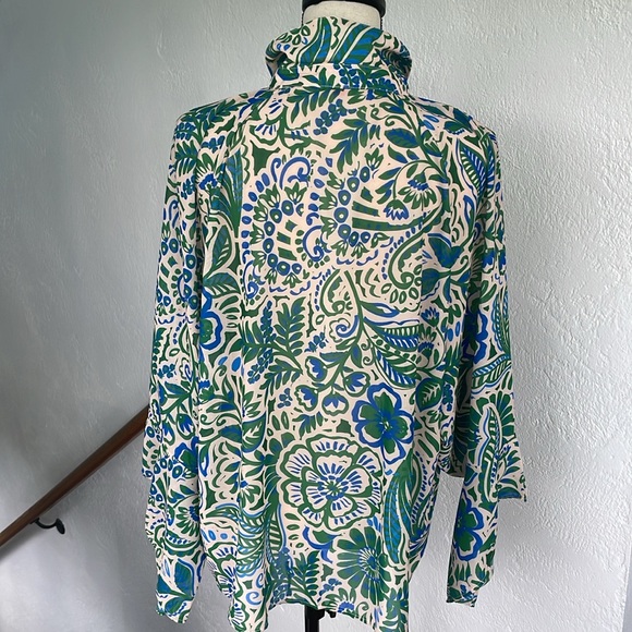 Flying Tomato Retro Style Green and Blue Leaf Print Blouse‎ Large Flowy Sleeves - Picture 3 of 6